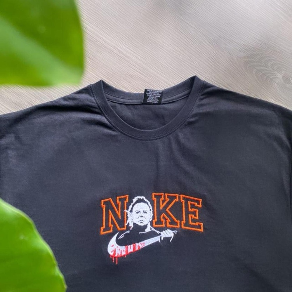 Micheal Myers Embroidered slasher tee